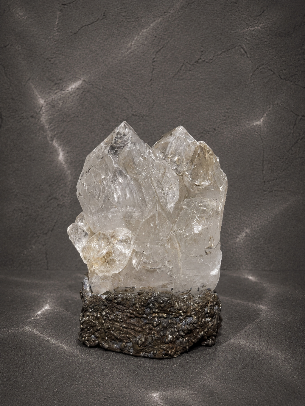 白泥骸骨水晶｜巴基斯坦｜灰岩｜底域 DIYU｜C01-035
