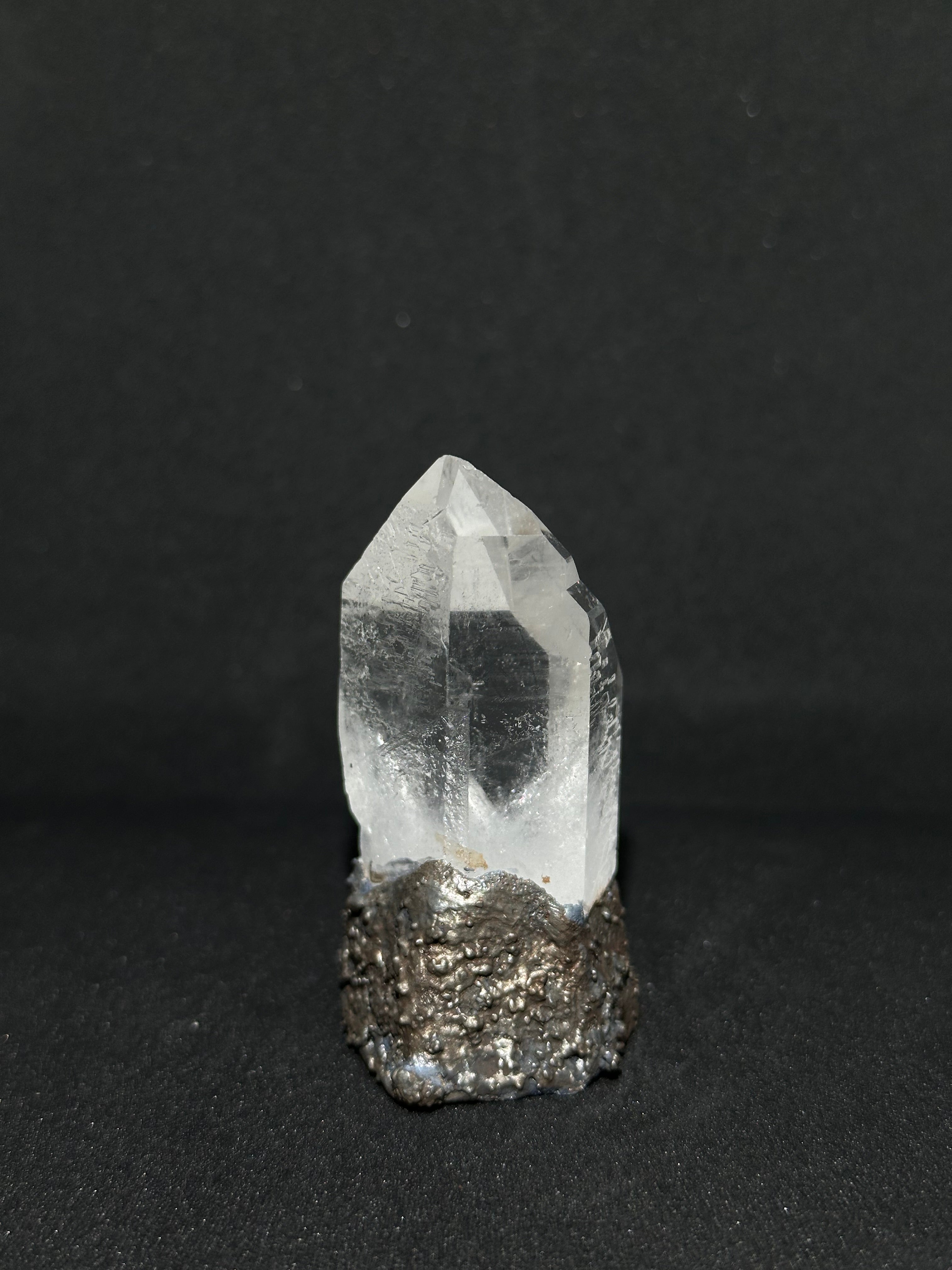 天狼星水晶｜巴西｜灰岩｜底域 DIYU｜C01-033