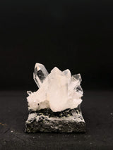 雪汀｜石英（水晶）與地塊組合，轉向後的表面紋理｜M03-001