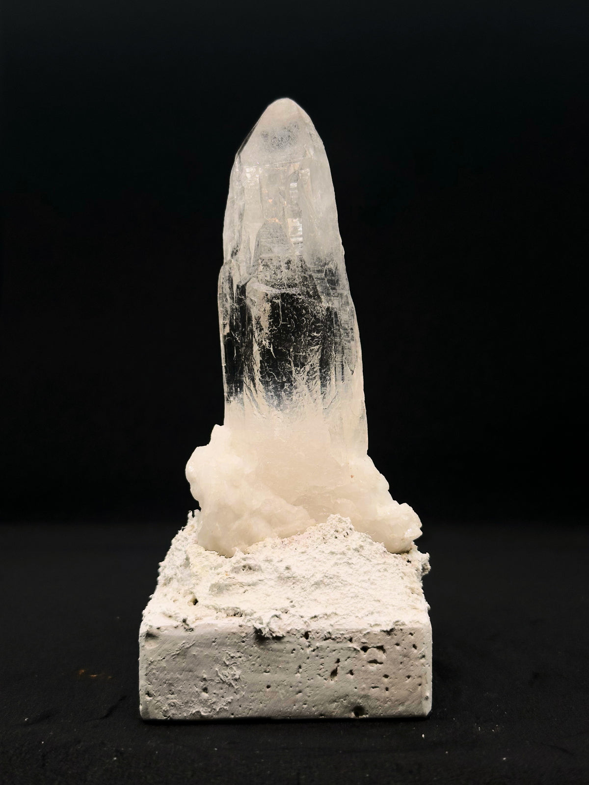 霜根｜石英（水晶）與地塊組合，完整展示輪廓｜M04-002