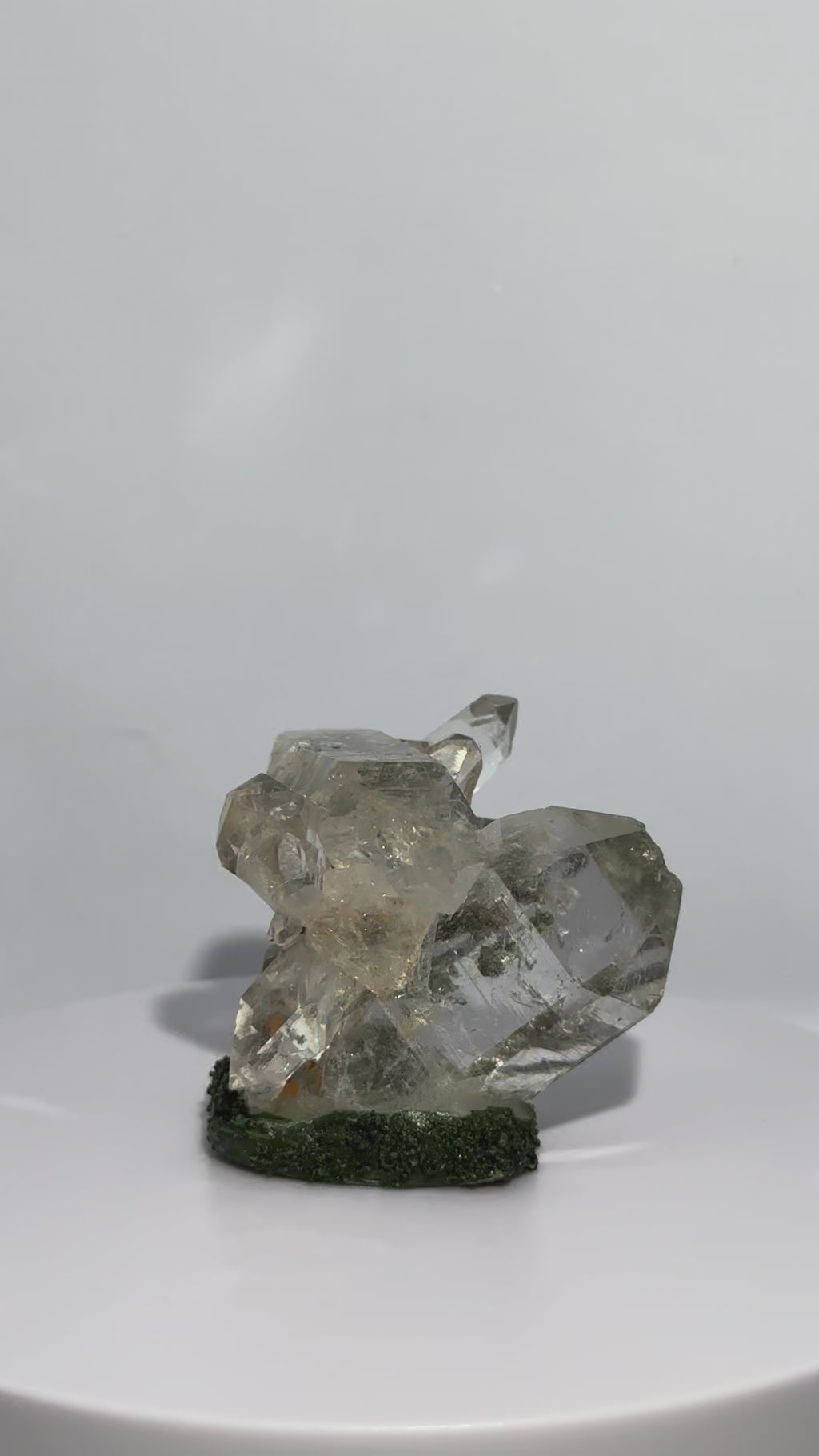 喜馬拉雅綠幽靈水晶簇｜印度｜苔原｜底域 DIYU｜C01-017